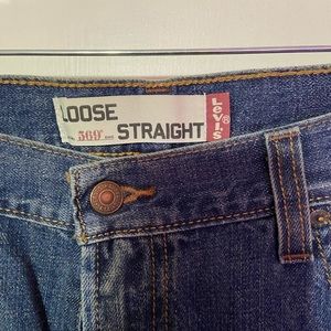 Levi’s 569 loose straight jeans 38x32